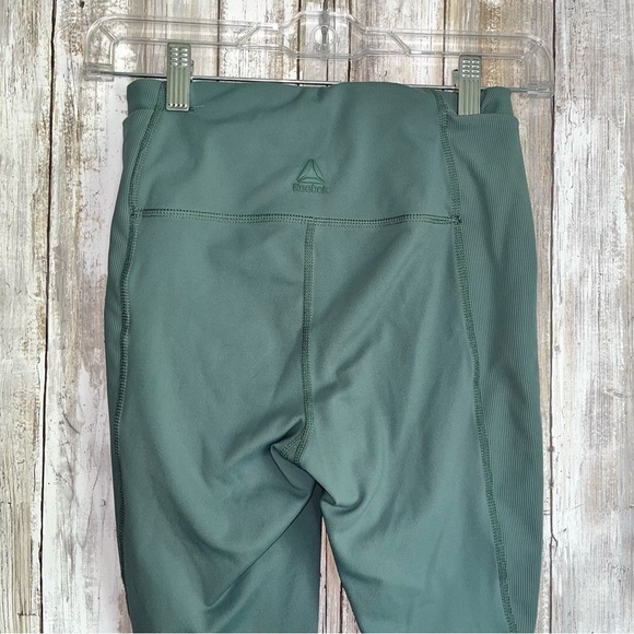 Reebok Green Athletic Leggings - Picture 4 of 5